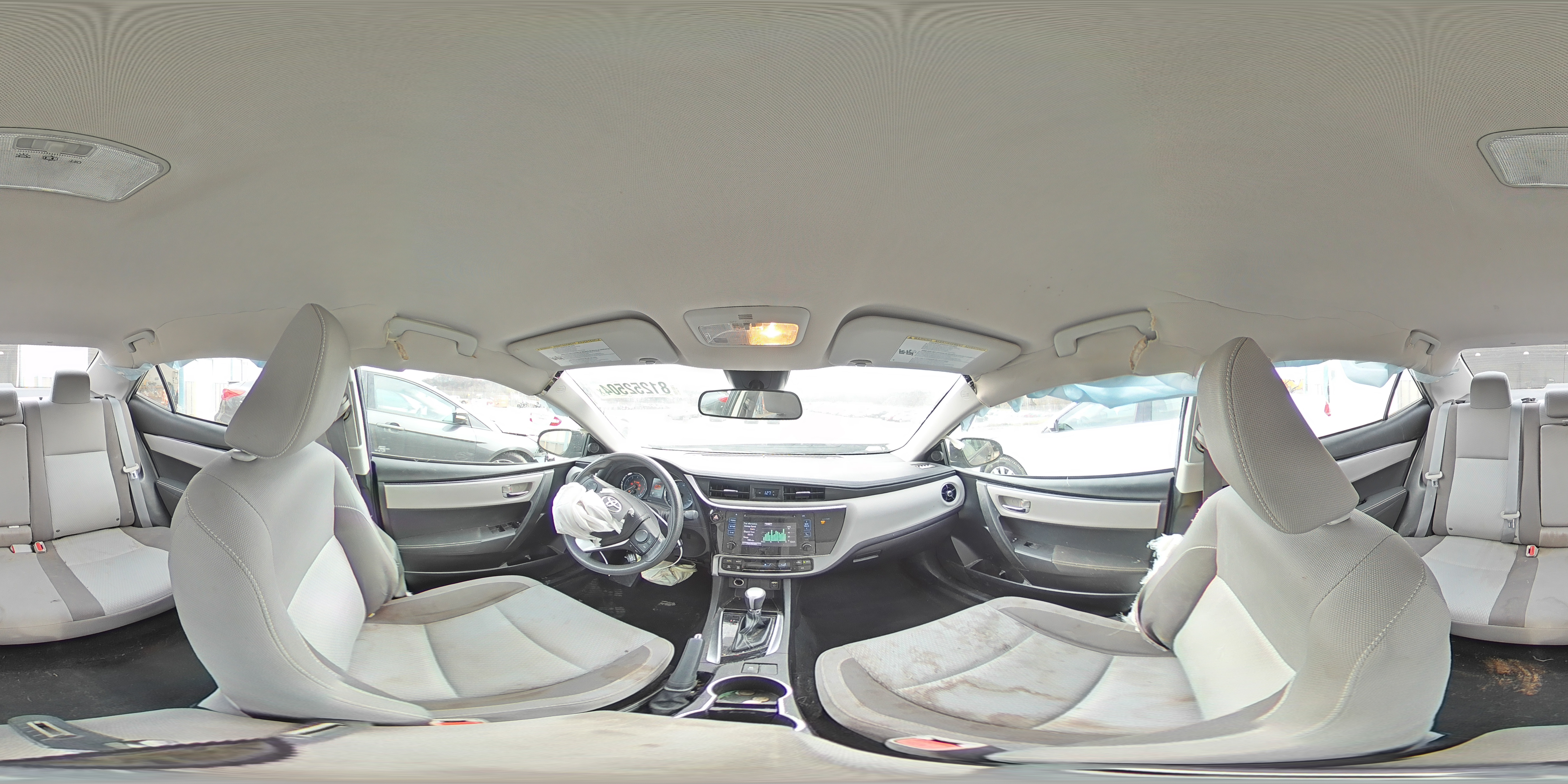 2018 Toyota Corolla - Image 12