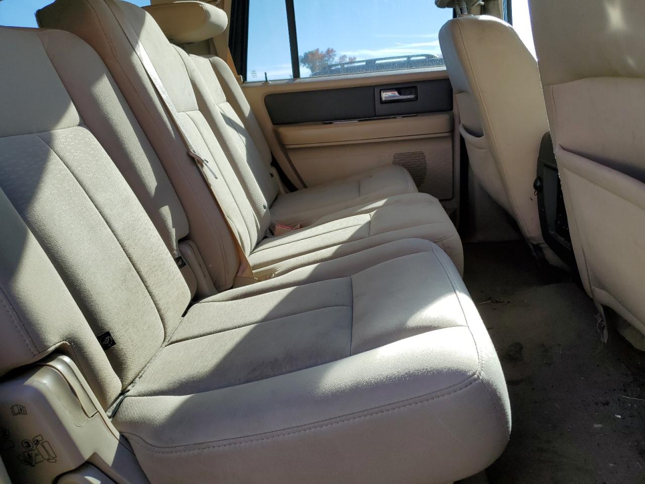 2008 Ford Expedition - Image 12