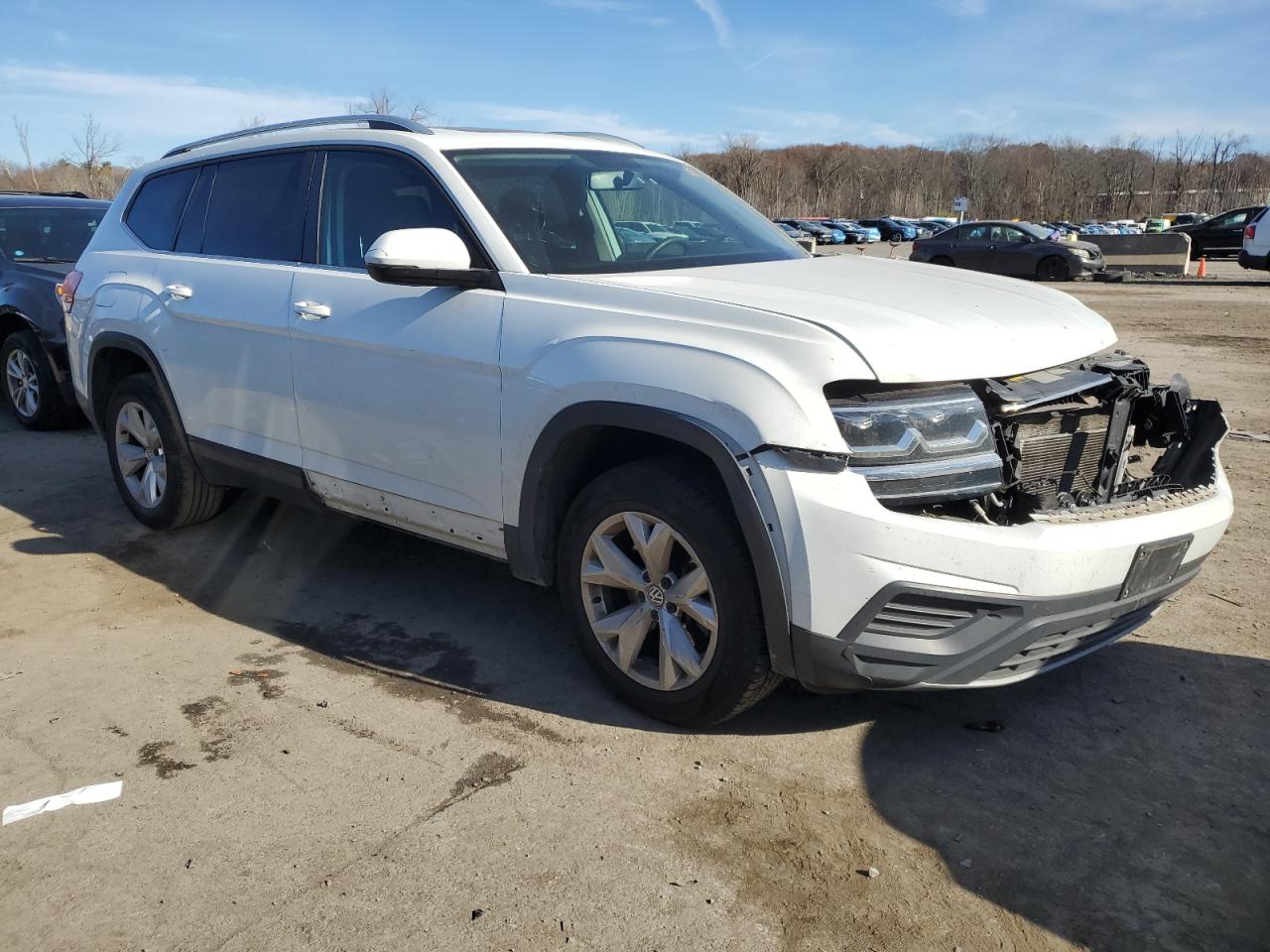 VIN 1V2HR2CA1JC501552 2018 VOLKSWAGEN ATLAS no.4