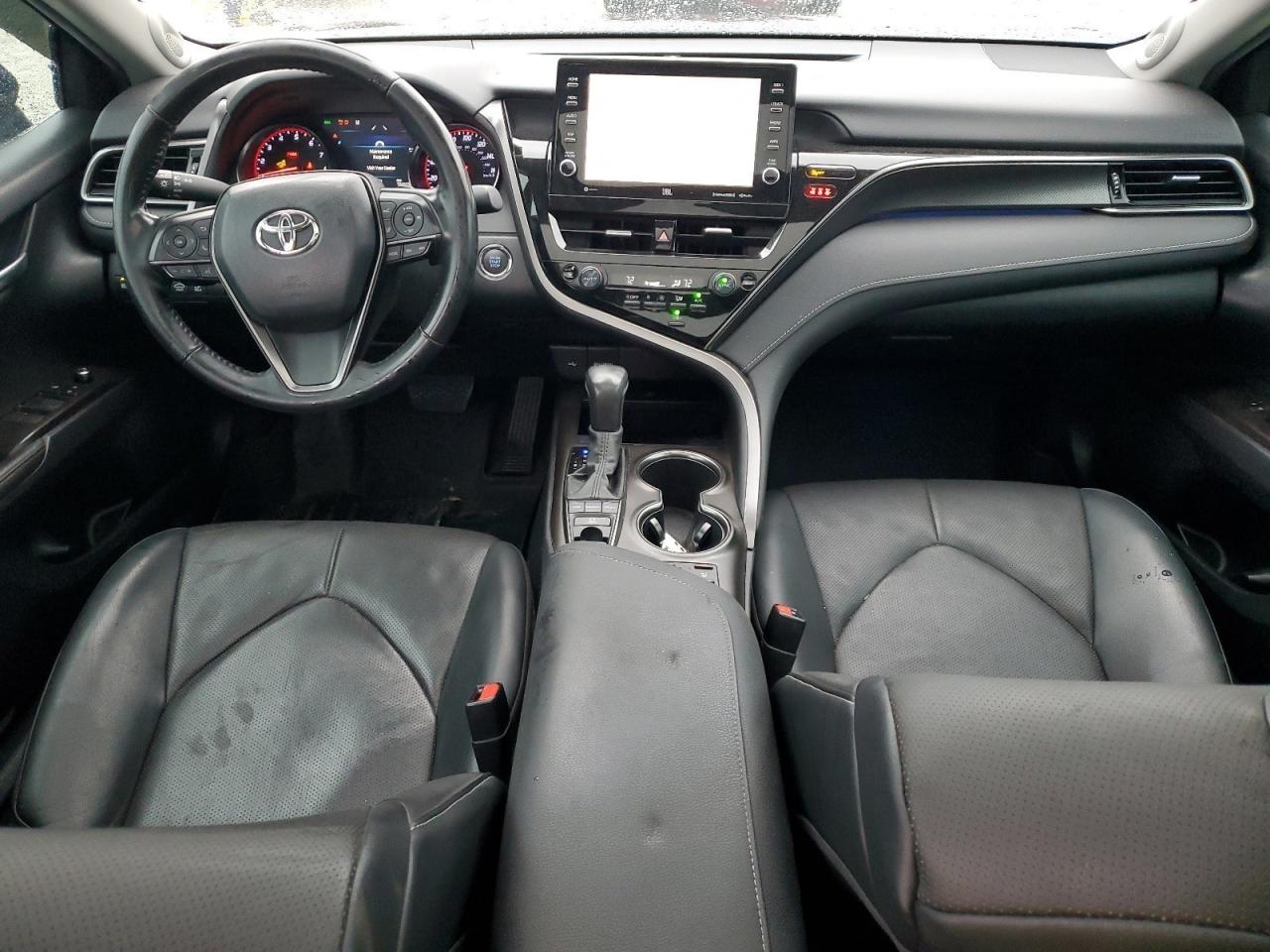 2022 Toyota Camry - Image 8