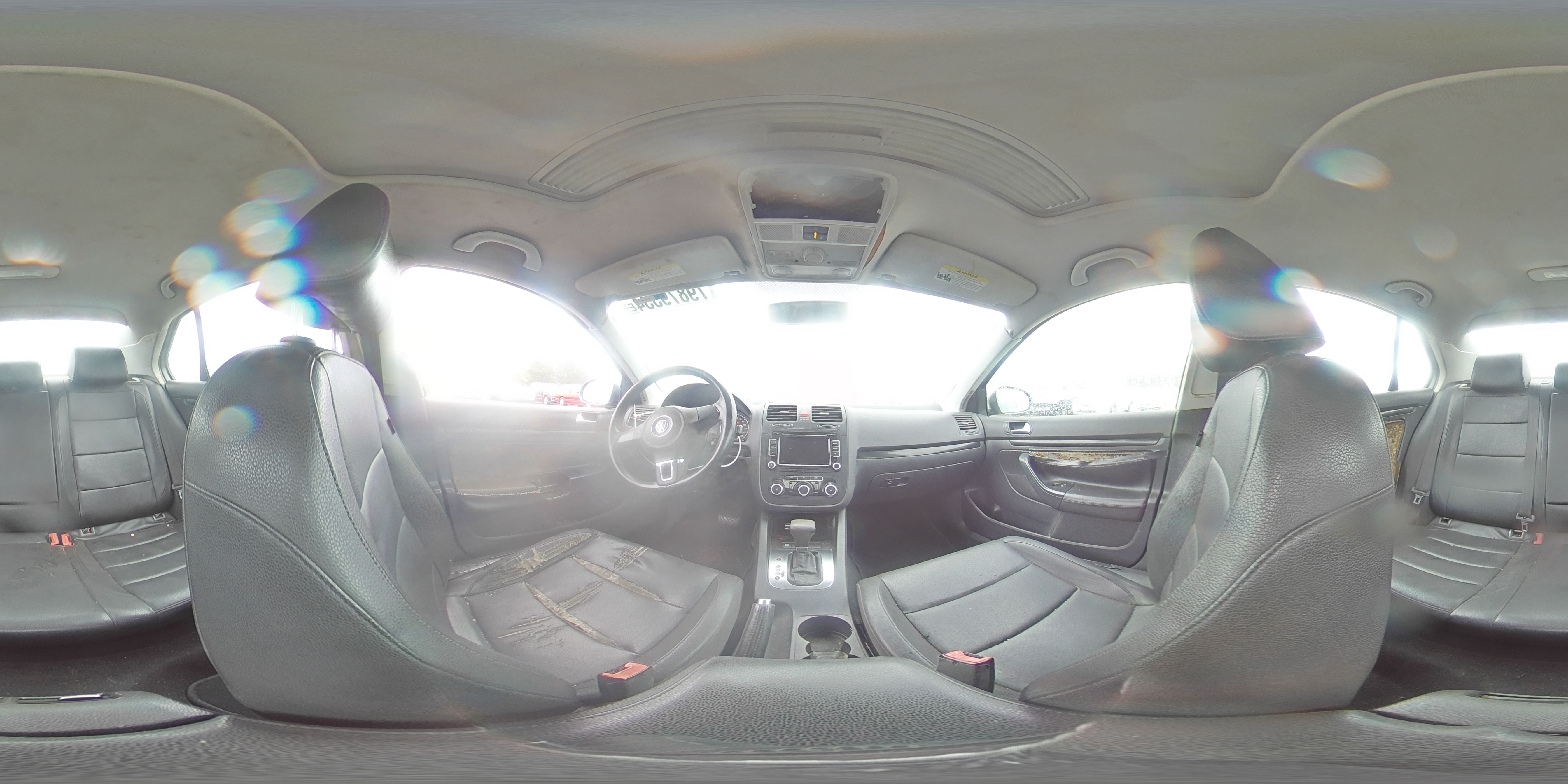 2010 Volkswagen Jetta - Image 13