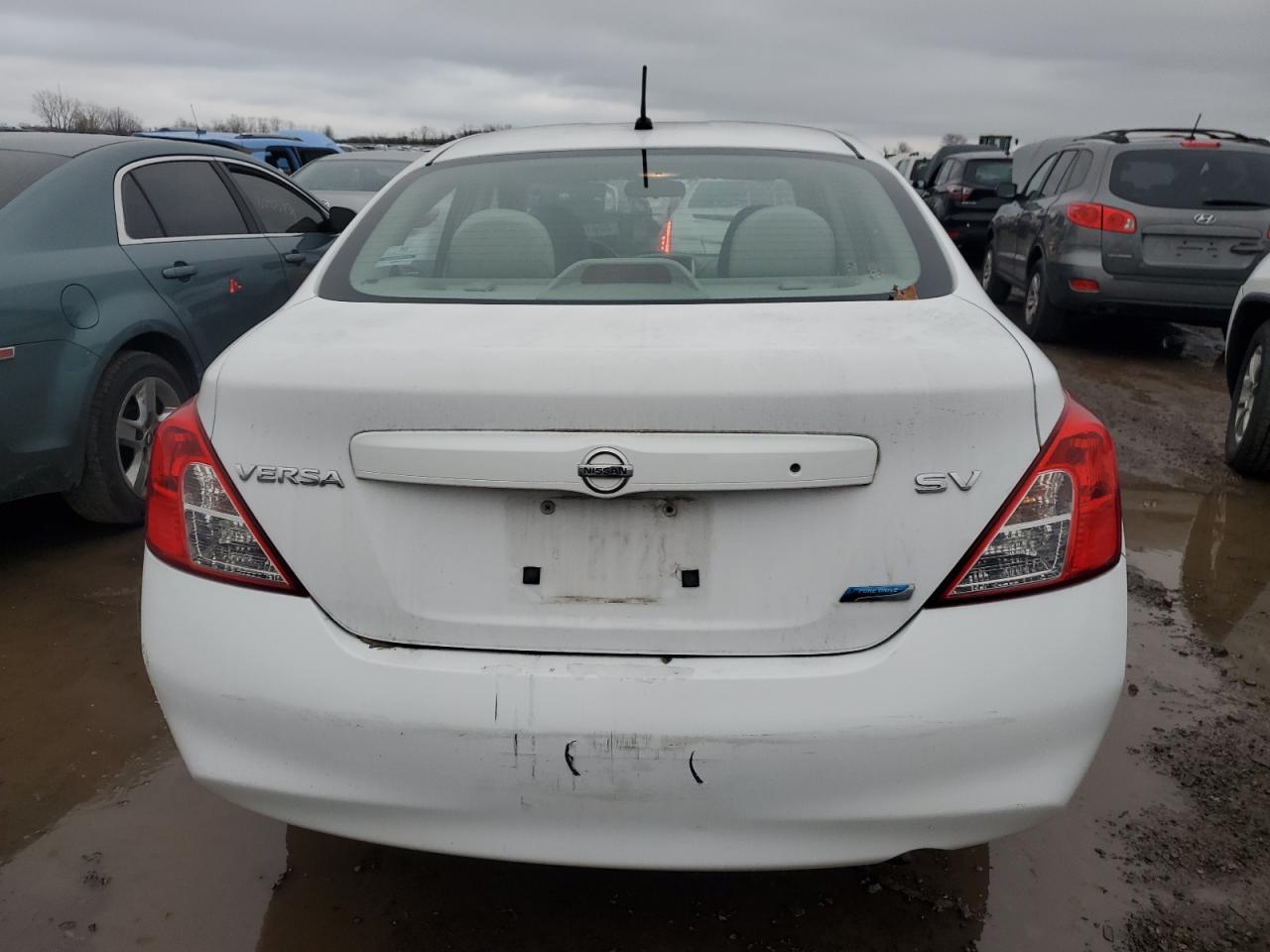 2012 Nissan Versa - Image 6