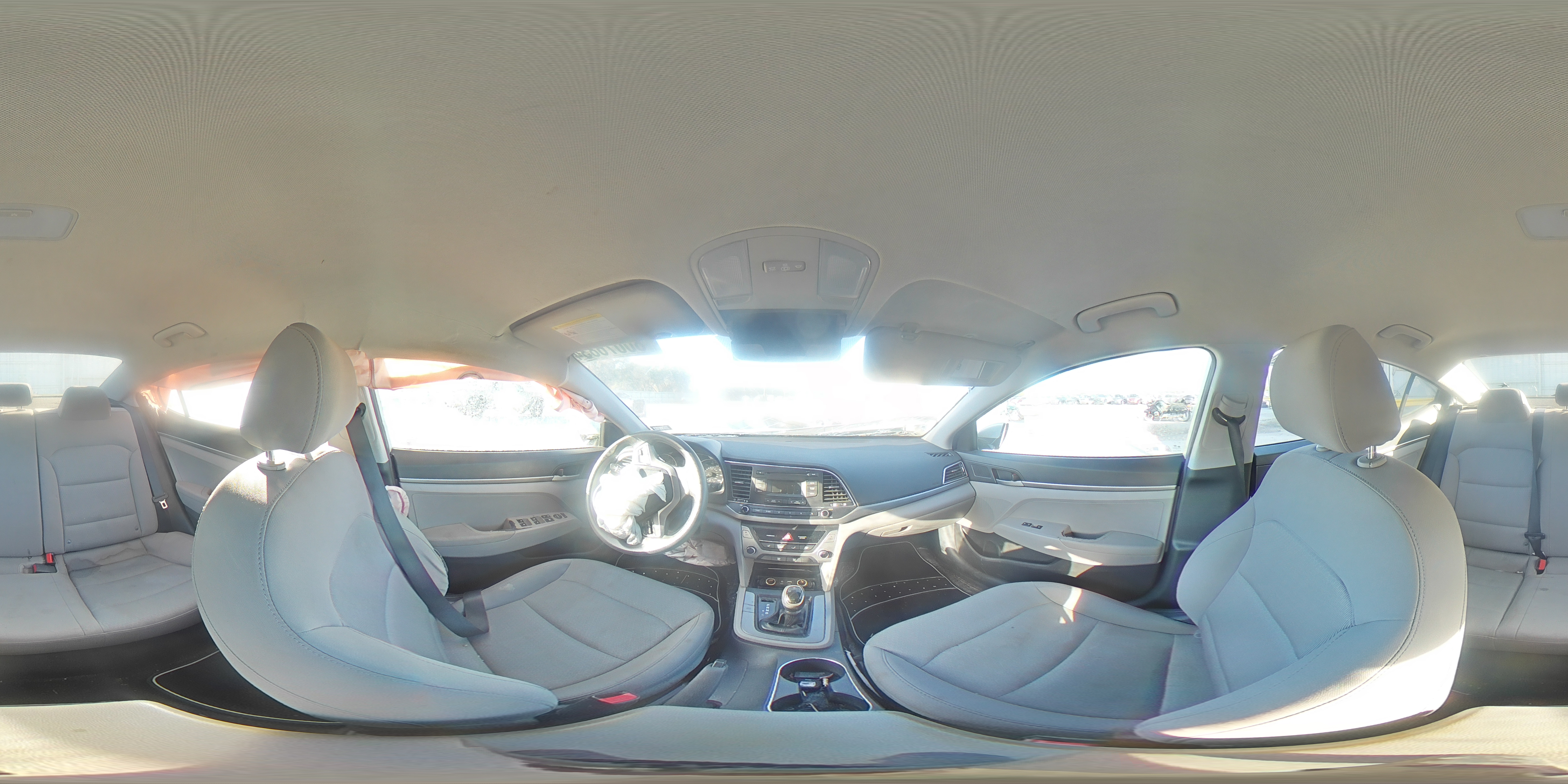 2017 Hyundai Elantra - Image 13