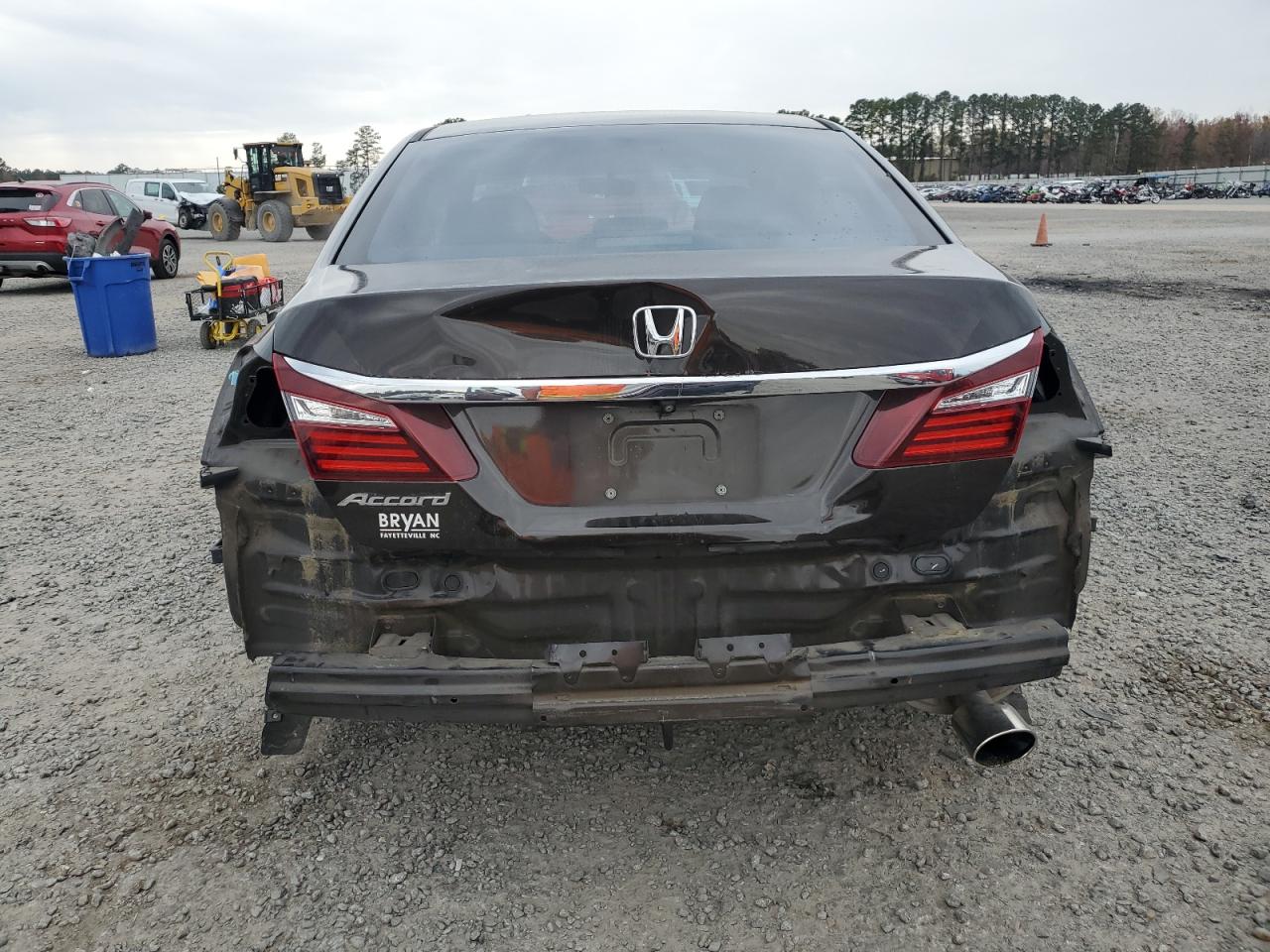 2016 Honda Accord Lx VIN: 1HGCR2F36GA211841 Lot: 82214004