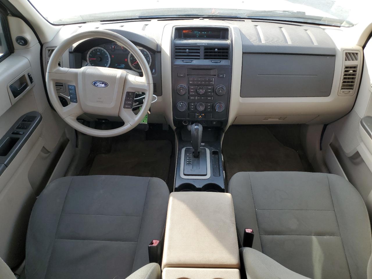 2010 Ford Escape - Image 8