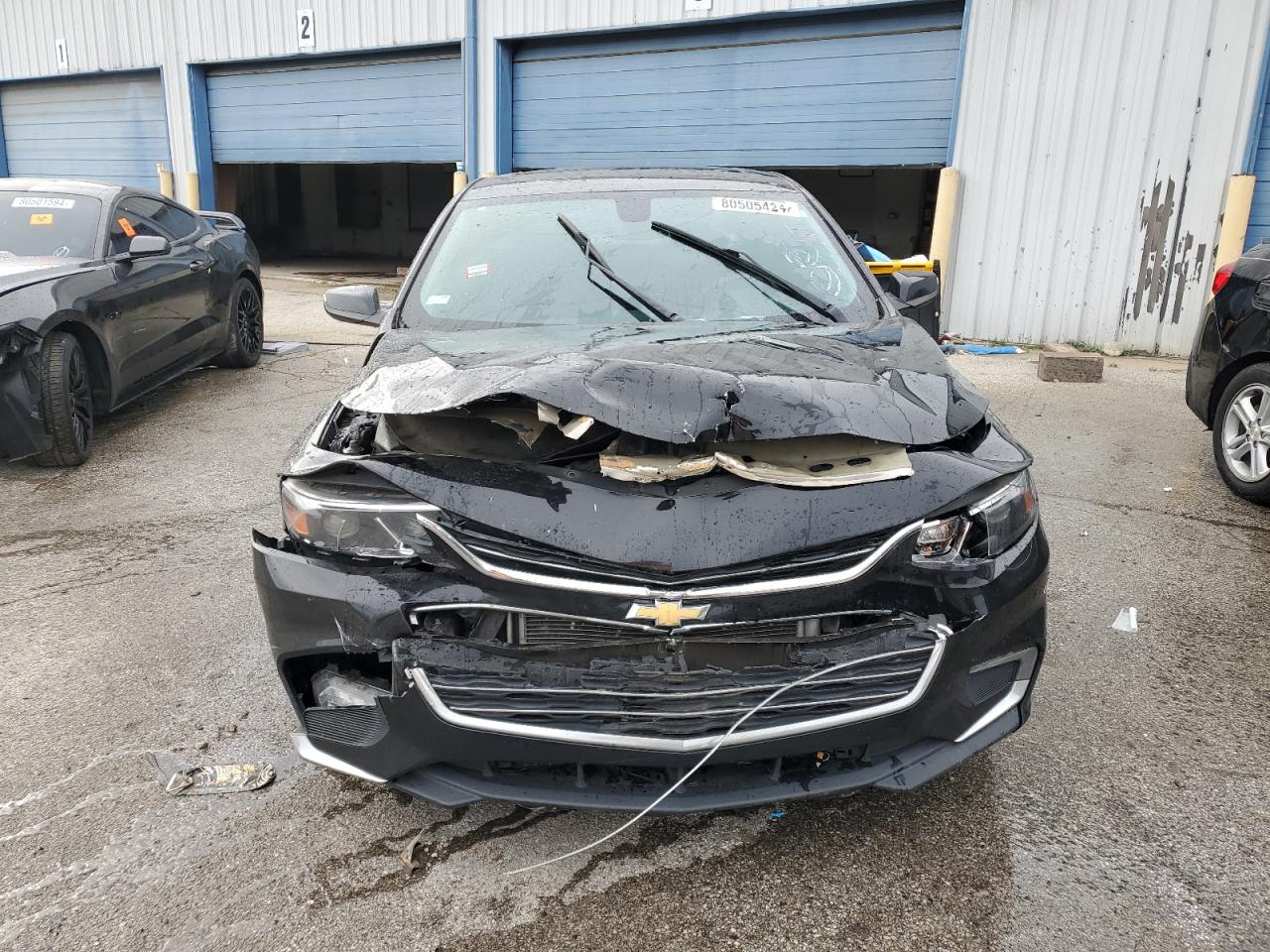 VIN 1G1ZD5ST1JF107419 2018 CHEVROLET MALIBU no.5