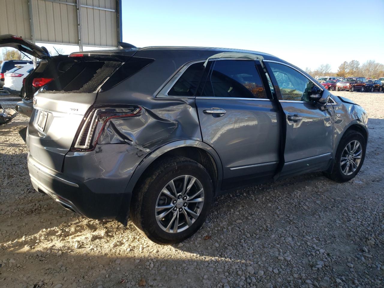 VIN 1GYKNCRS1MZ174431 2021 CADILLAC XT5 no.3