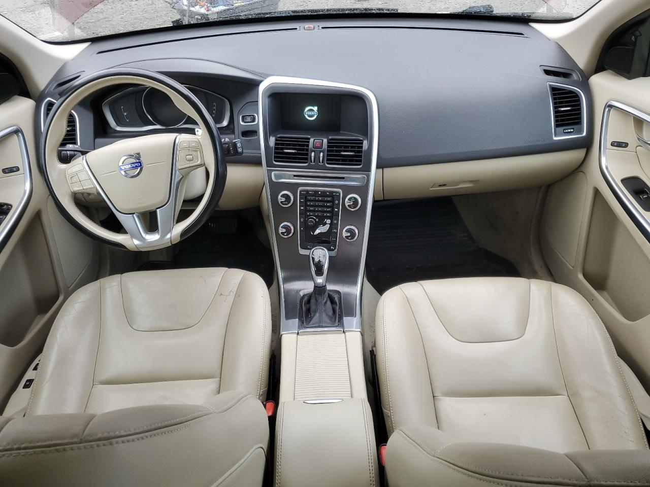 2015 Volvo XC60 - Image 8