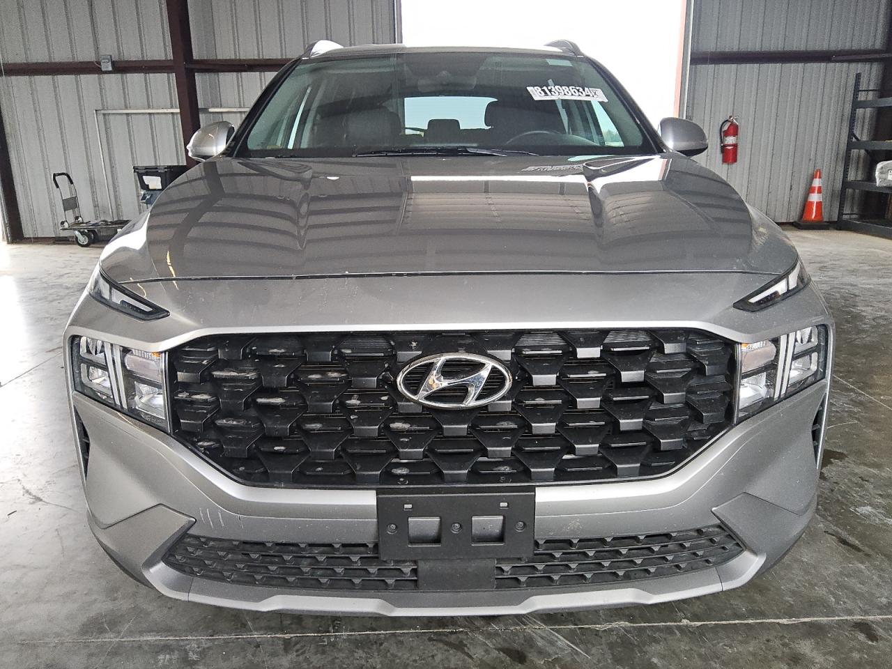 2023 Hyundai Santa Fe - Image 5