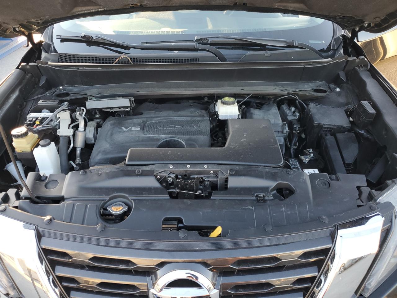 2020 Nissan Pathfinder - Image 12
