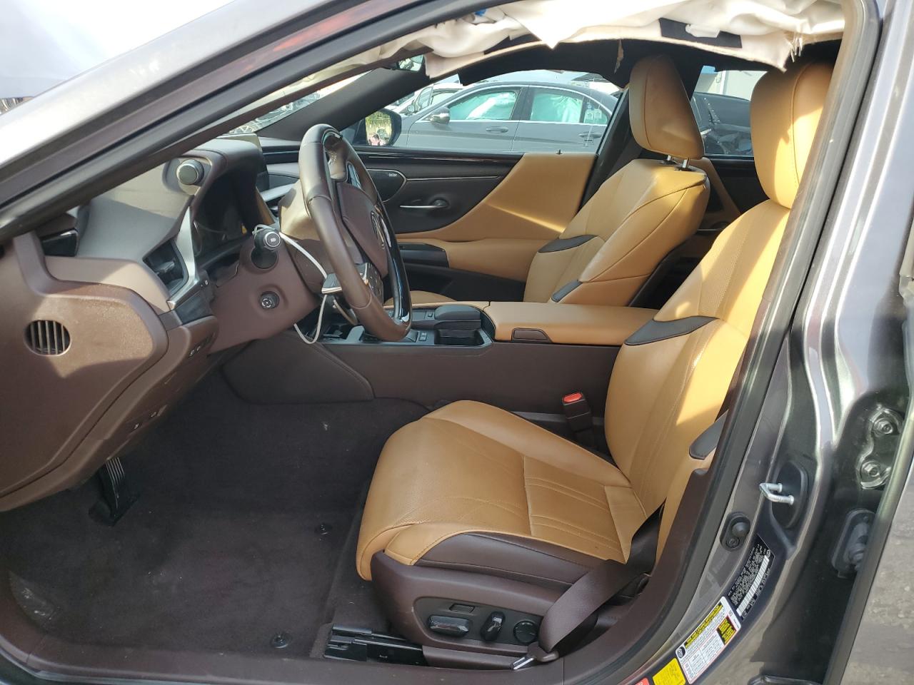 2021 Lexus ES - Image 7