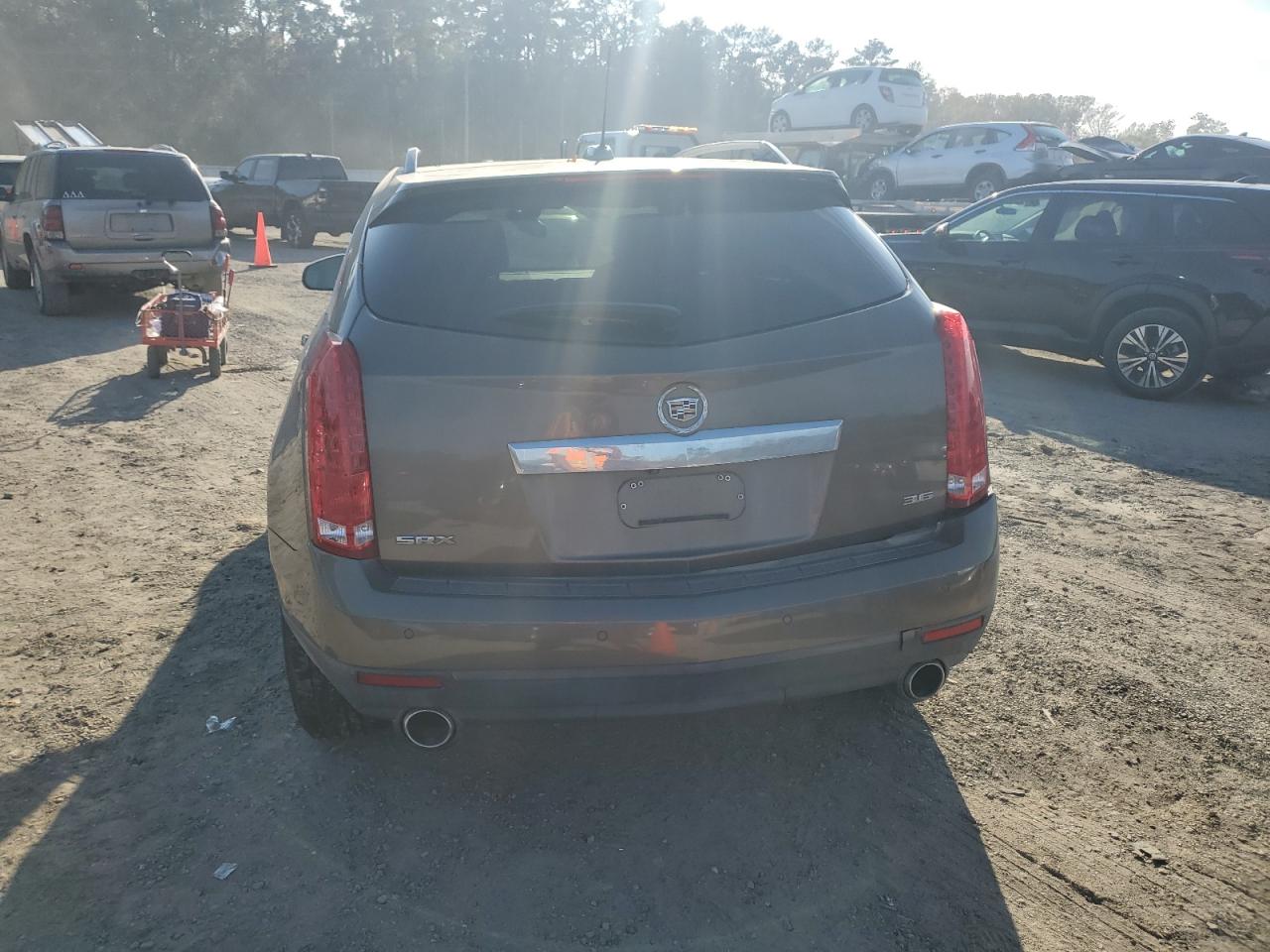 2016 Cadillac SRX - Image 6