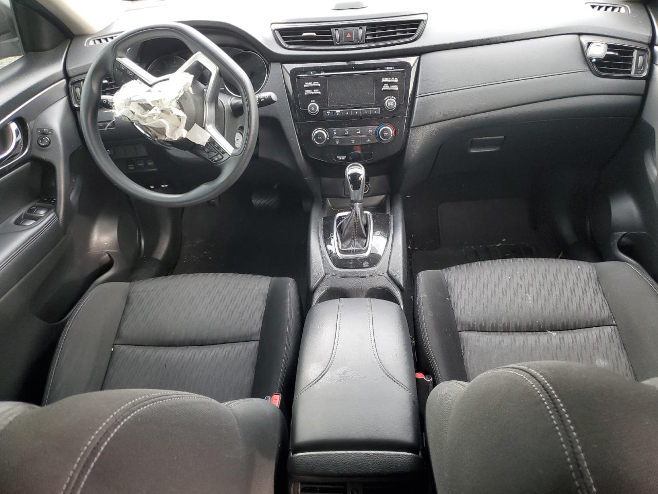 2017 Nissan Rogue - Image 8