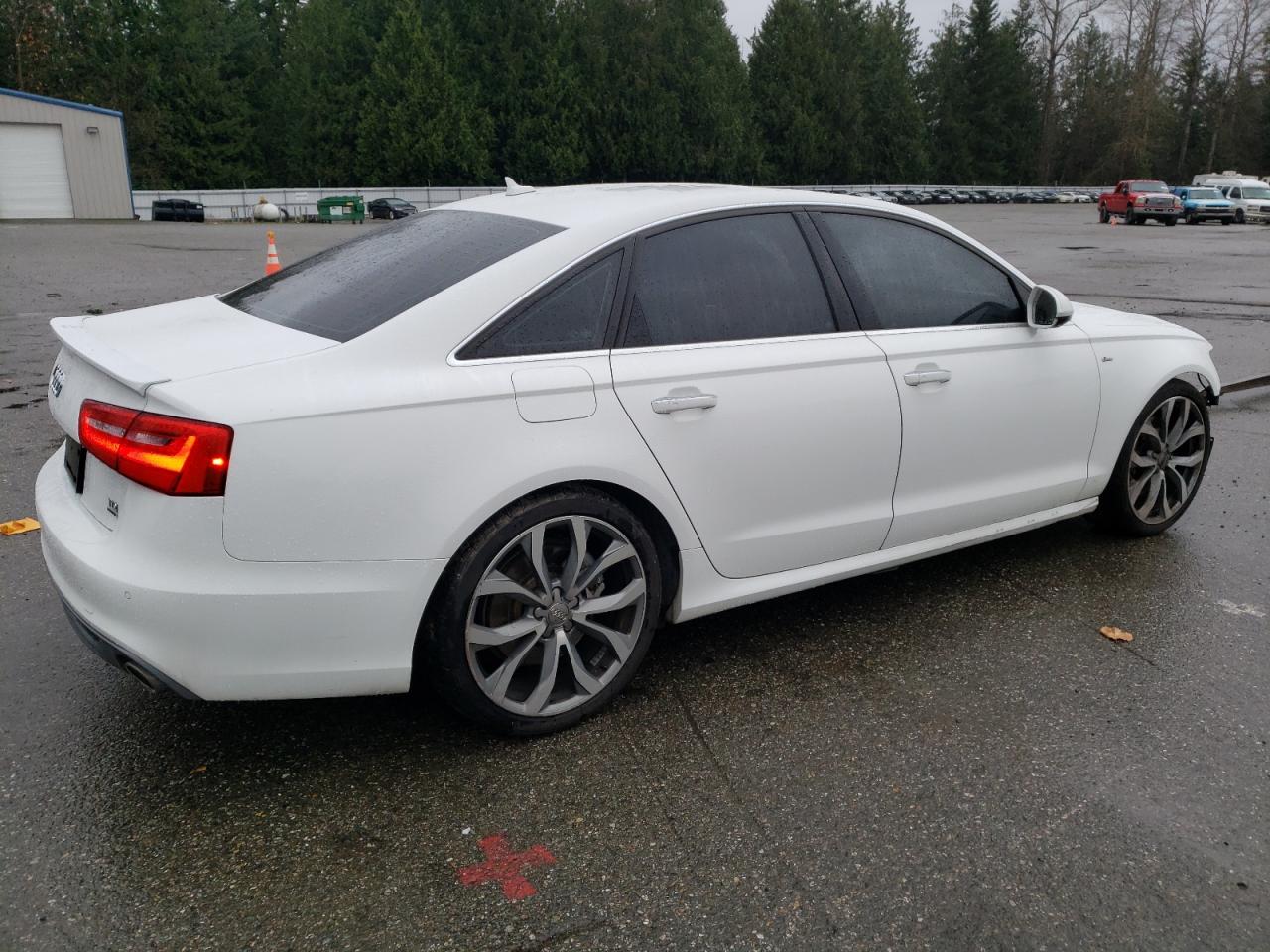 VIN WAUFMAFC2FN031541 2015 AUDI A6 no.3