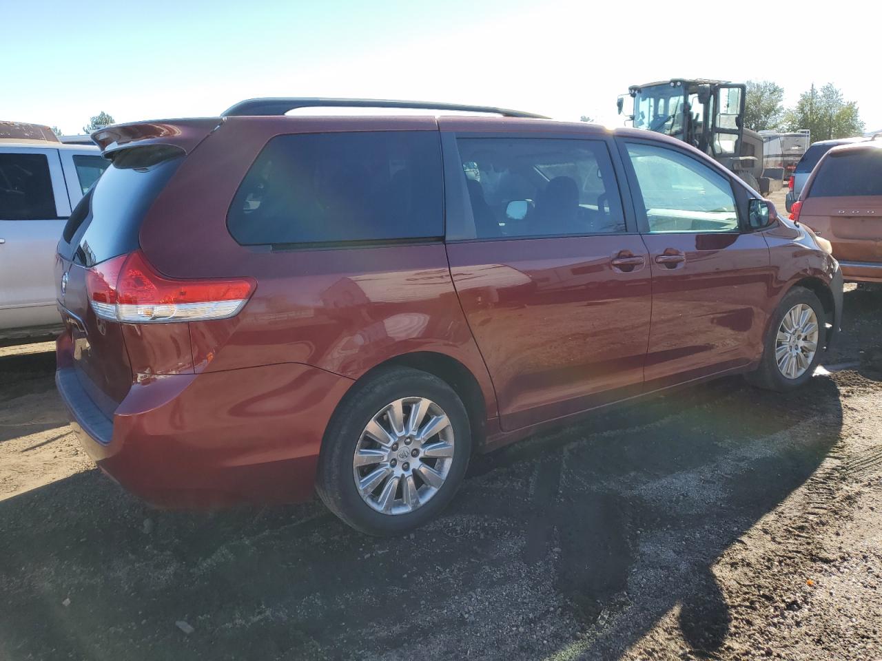 2011 Toyota Sienna - Image 3