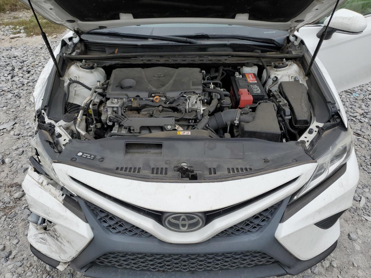 2019 Toyota Camry - Image 12