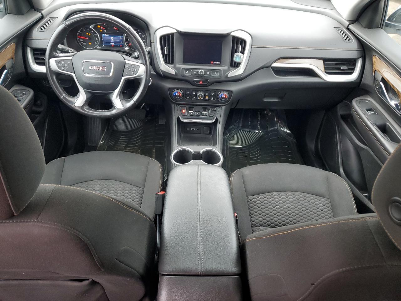 2020 GMC Terrain - Image 8