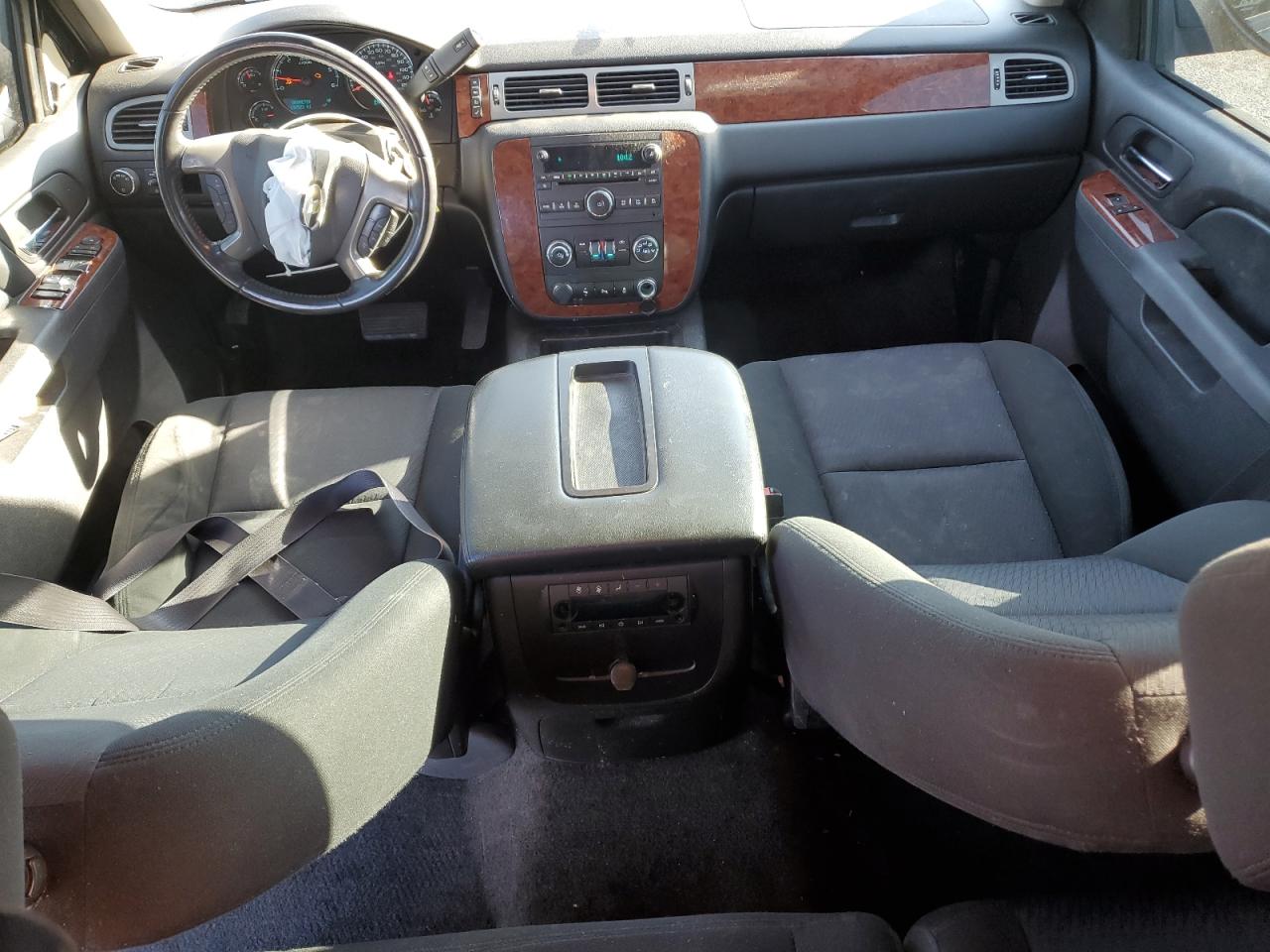 2014 Chevrolet Tahoe - Image 8