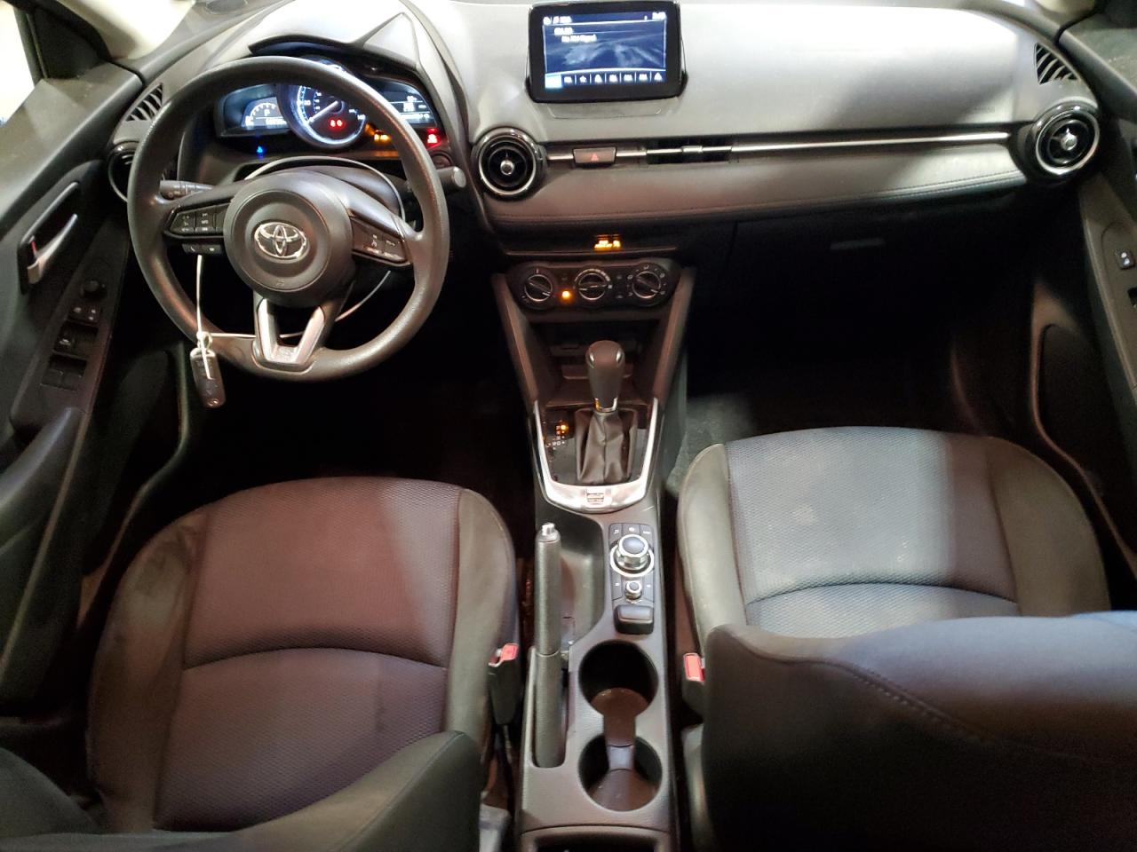 2019 Toyota Yaris - Image 8