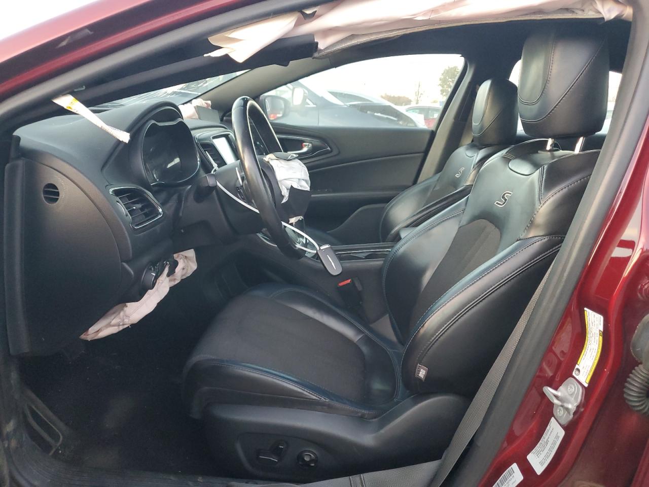 2016 Chrysler 200 - Image 7