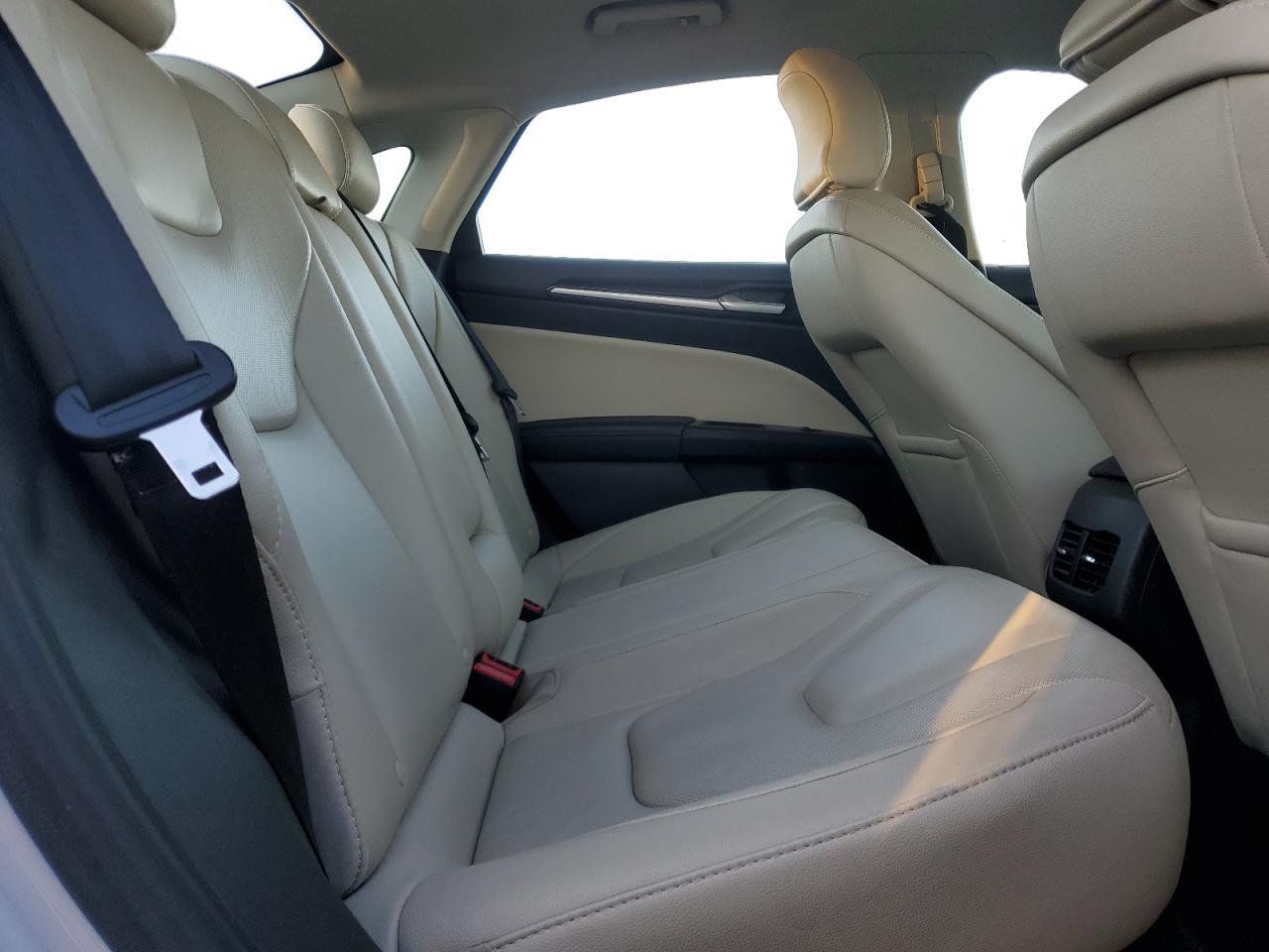 2017 Ford Fusion - Image 10