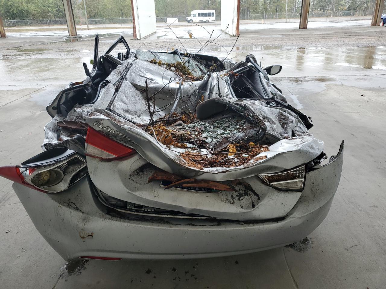 2011 Hyundai Elantra - Image 6