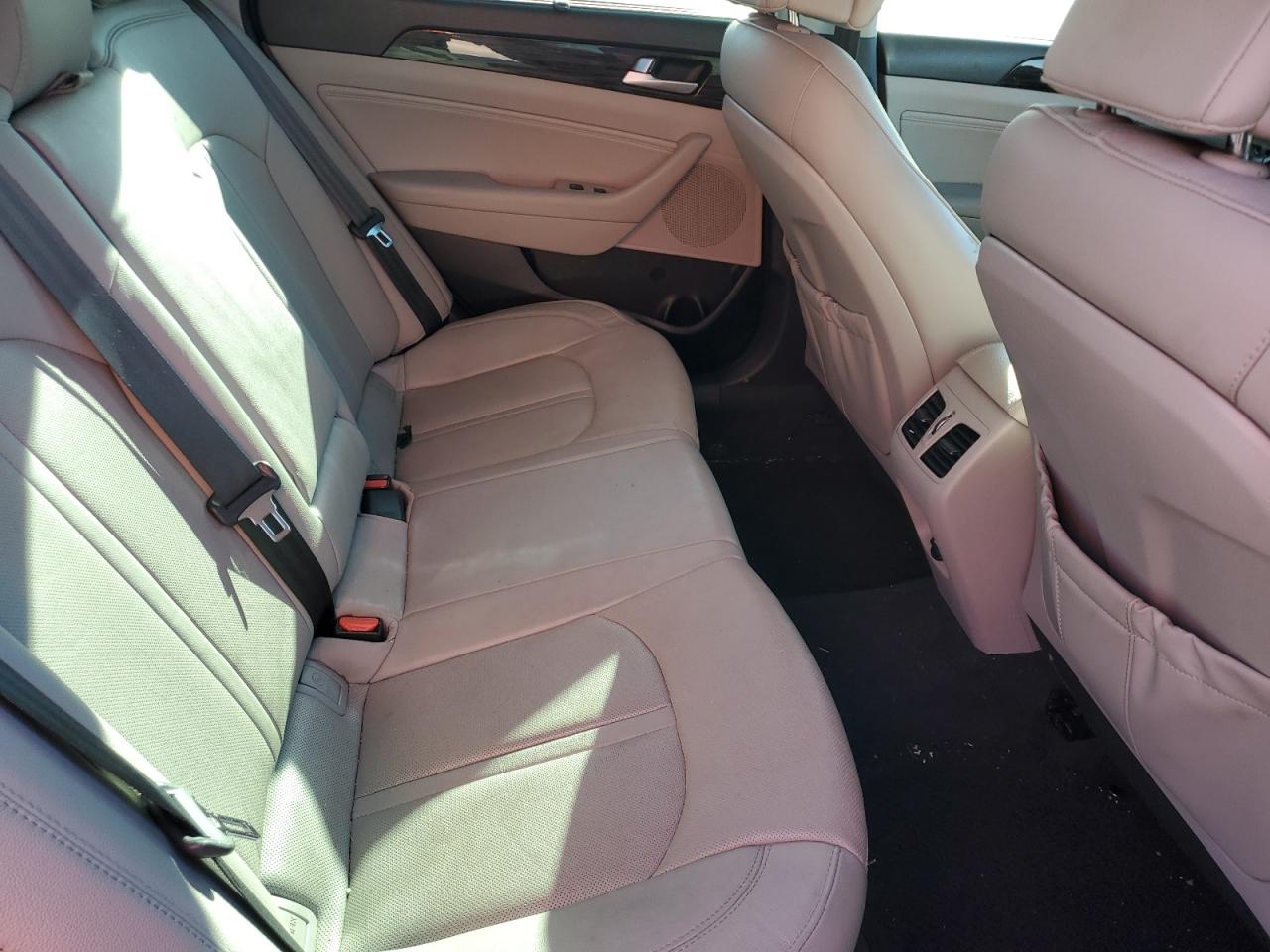 2016 Hyundai Sonata - Image 10