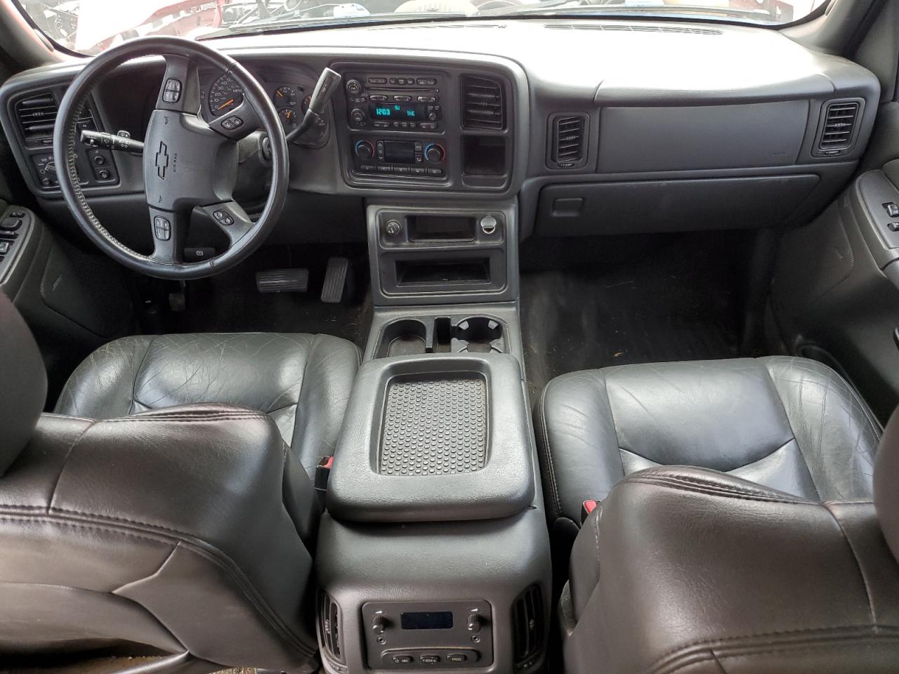 2005 Chevrolet Silverado - Image 8
