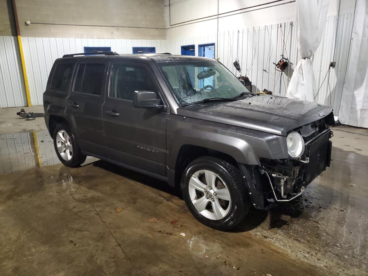 VIN 1C4NJPFBXED905690 2014 JEEP PATRIOT no.4