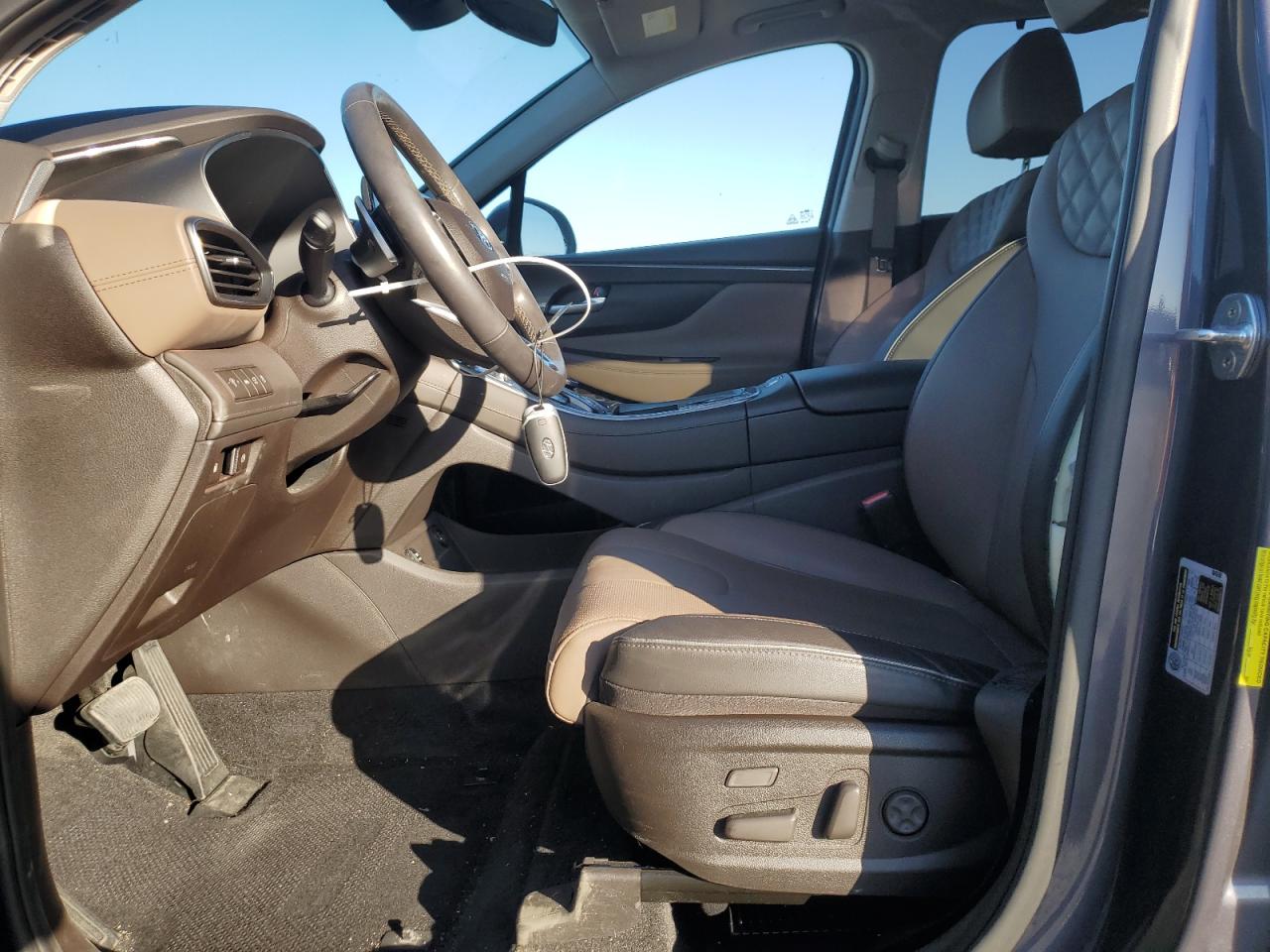 2022 Hyundai Santa Fe - Image 7