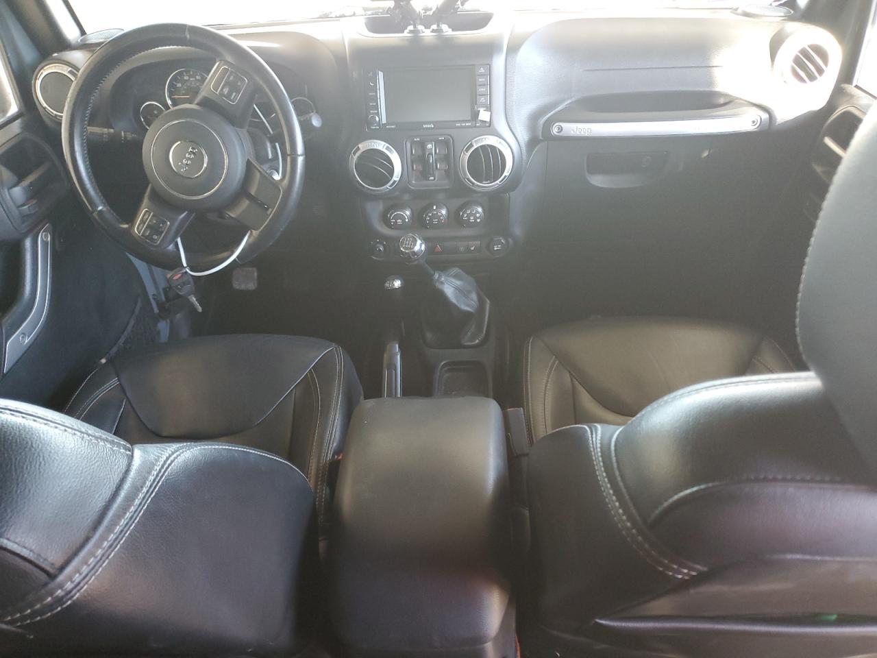 2015 Jeep Wrangler - Image 8