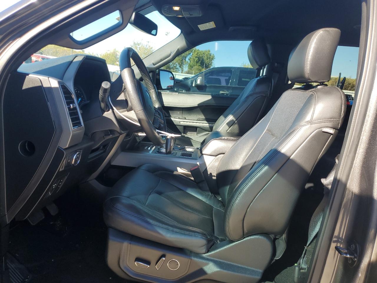 2018 Ford Expedition - Image 7