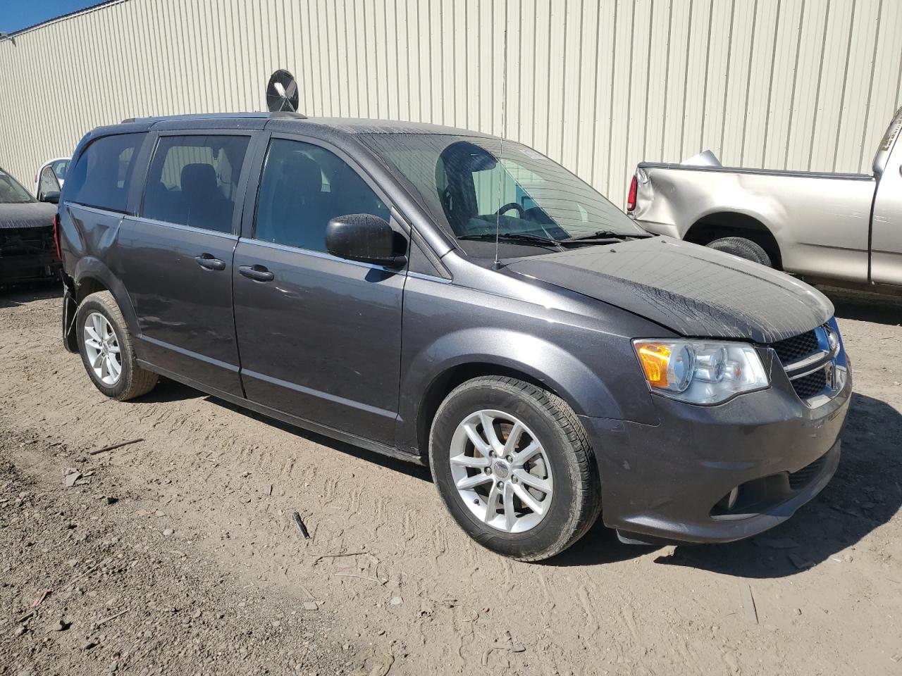 2020 Dodge Caravan - Image 4