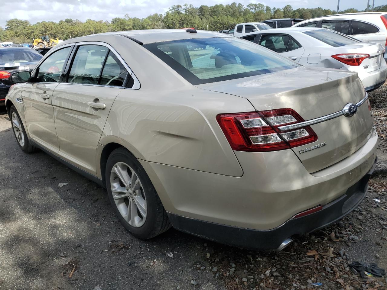 2018 Ford Taurus - Image 2