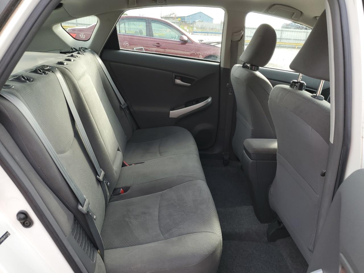 2011 Toyota Prius - Image 10