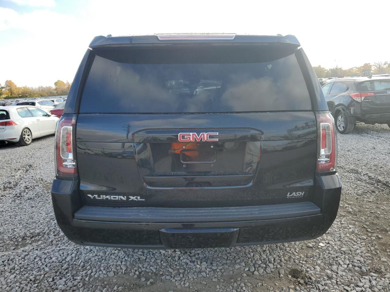 VIN 1GKS2HKC3FR618768 2015 GMC YUKON no.6