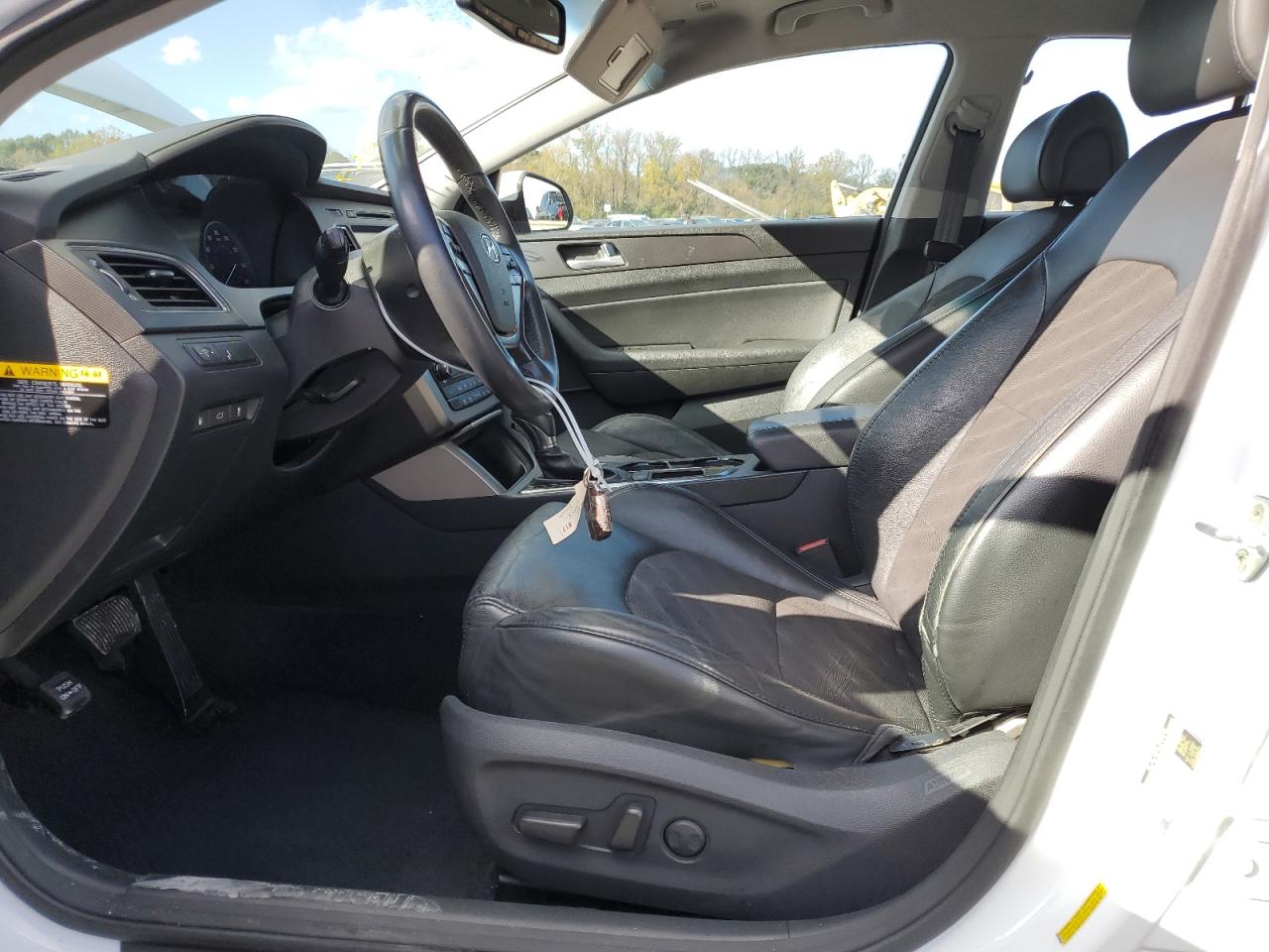 2013 Hyundai Elantra - Image 7