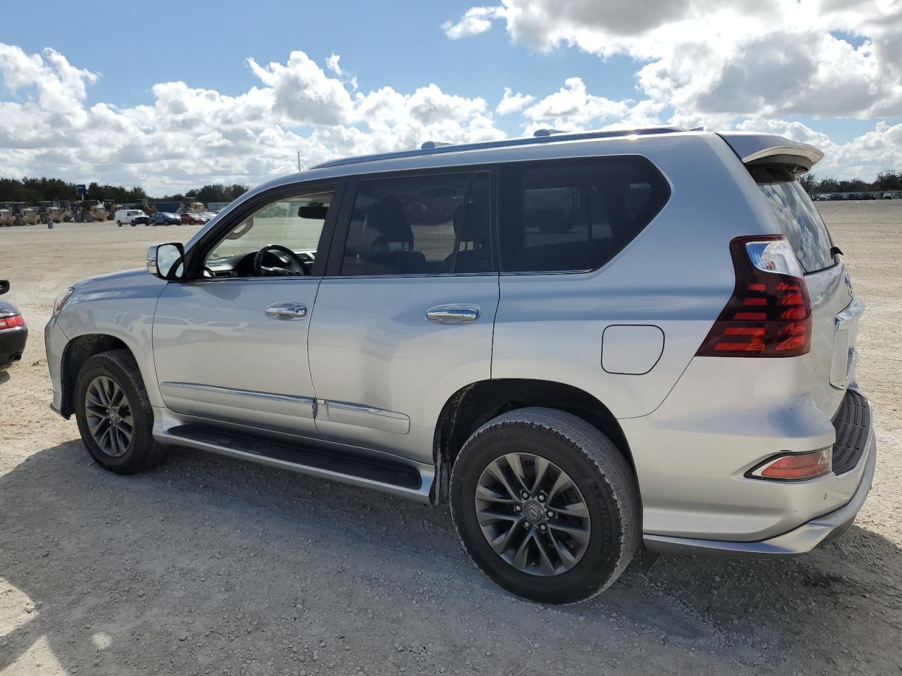 2018 Lexus GX - Image 2