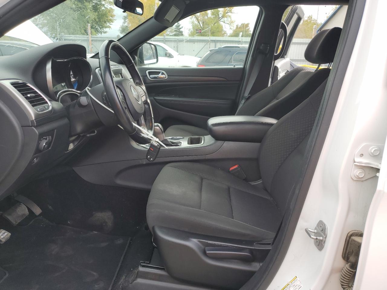2020 Jeep Grand Cherokee - Image 7