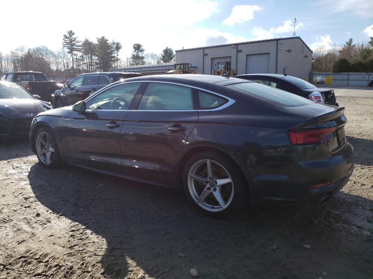 VIN WAUENCF52JA114165 2018 AUDI A5 no.2