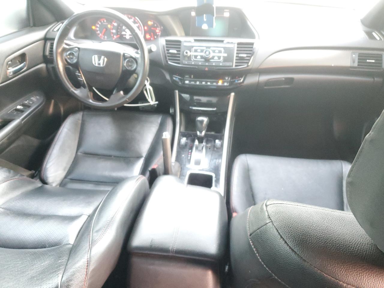 2017 Honda Accord - Image 8