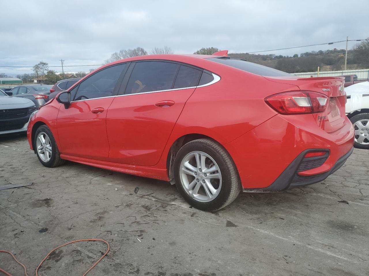 2018 Chevrolet Cruze - Image 2