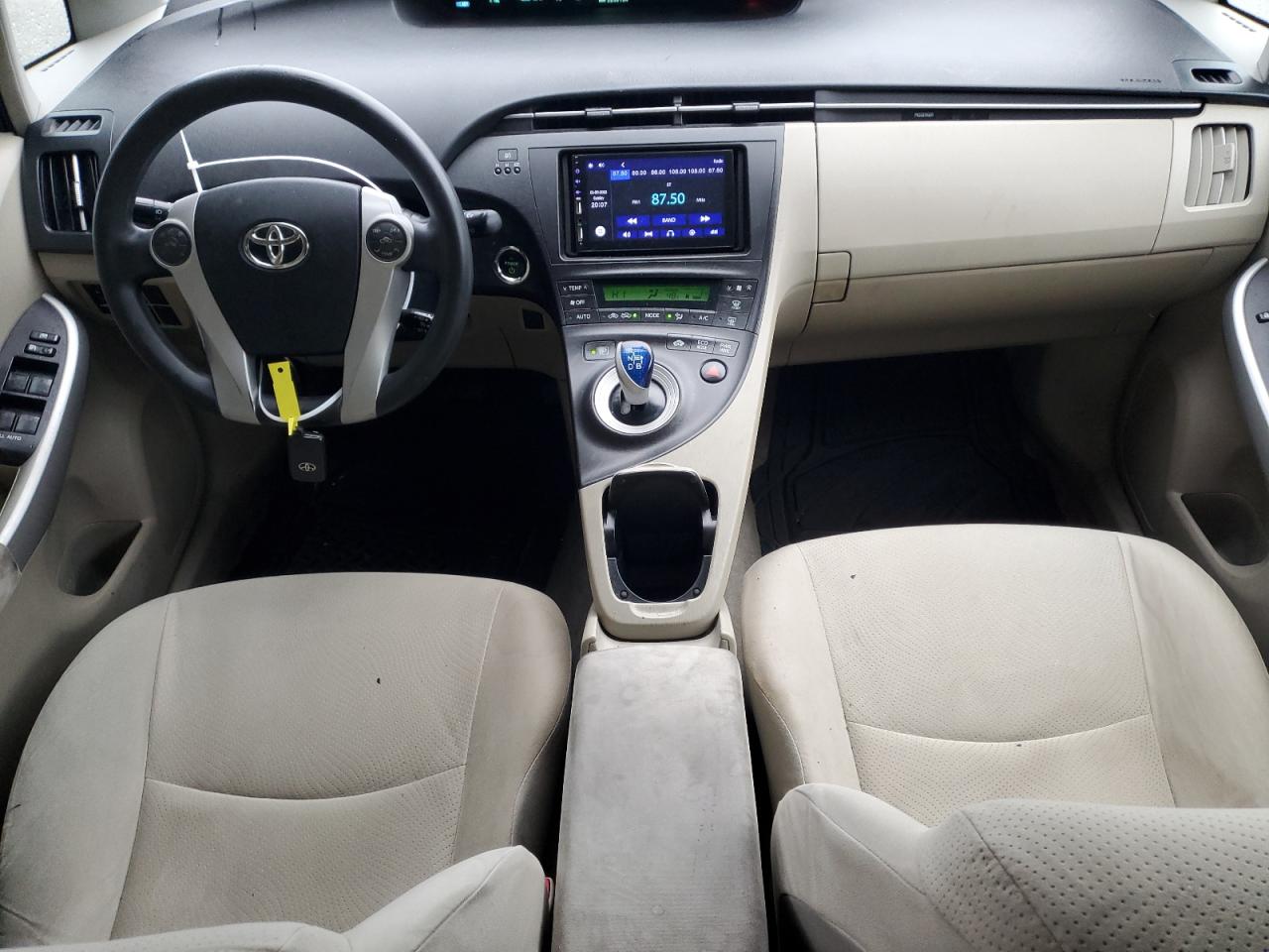 2010 Toyota Prius - Image 8