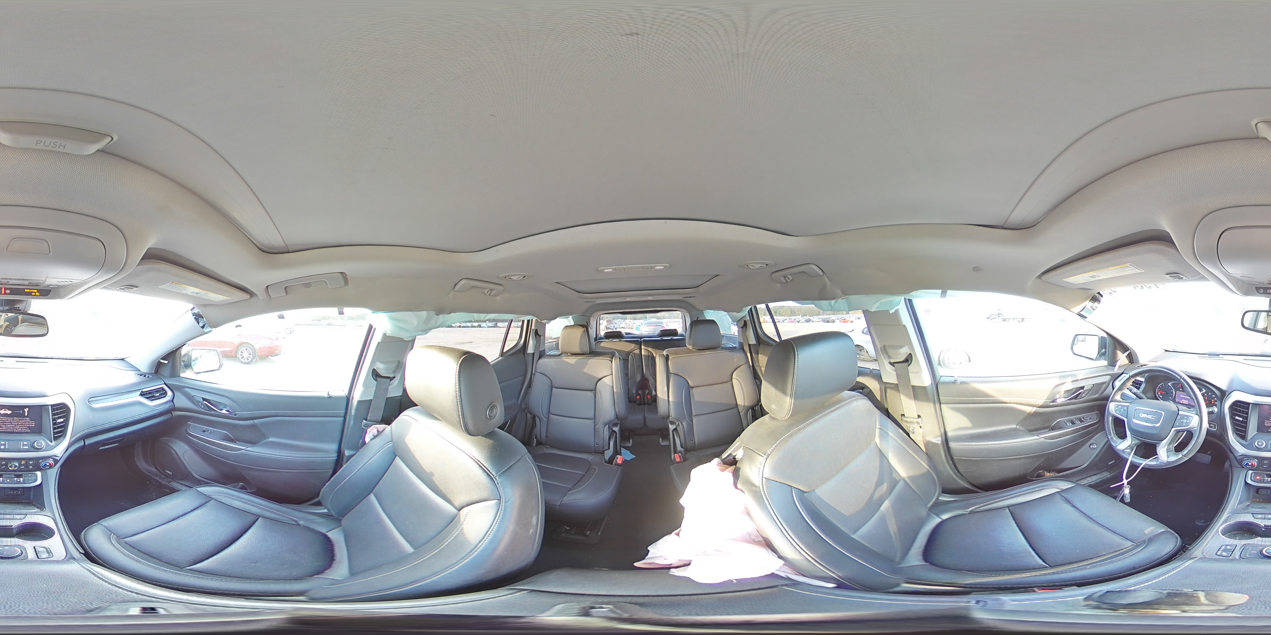 2021 GMC Acadia - Image 13