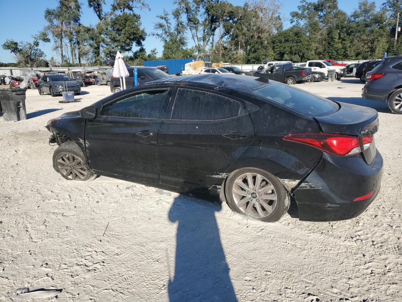 2016 Hyundai Elantra - Image 2