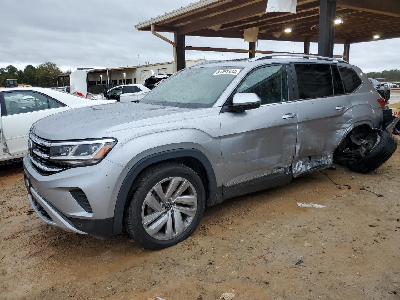 2021 Volkswagen Atlas - Image 1