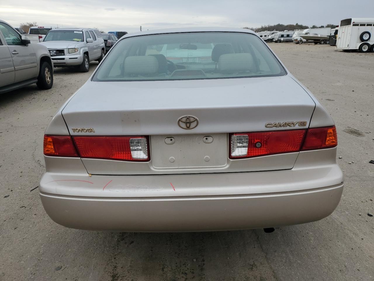 2000 Toyota Camry Ce VIN: 4T1BG22K0YU656052 Lot: 80127504