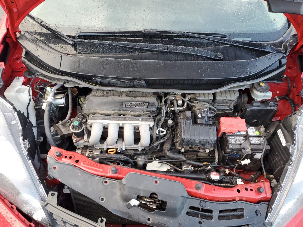 2013 Honda Fit - Image 11