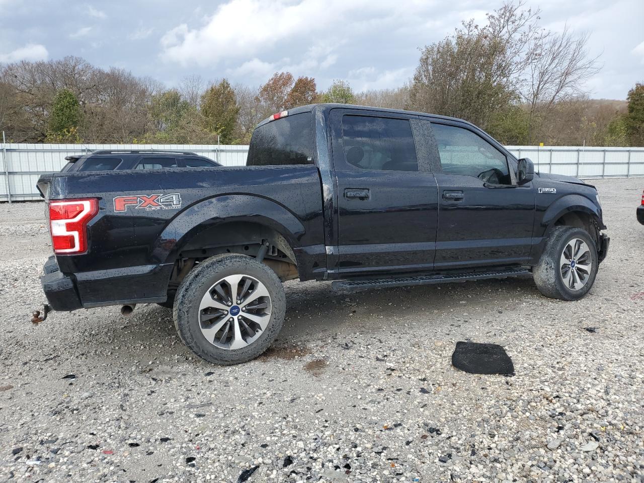 VIN 1FTEW1E41KKC18378 2019 FORD F-150 no.3