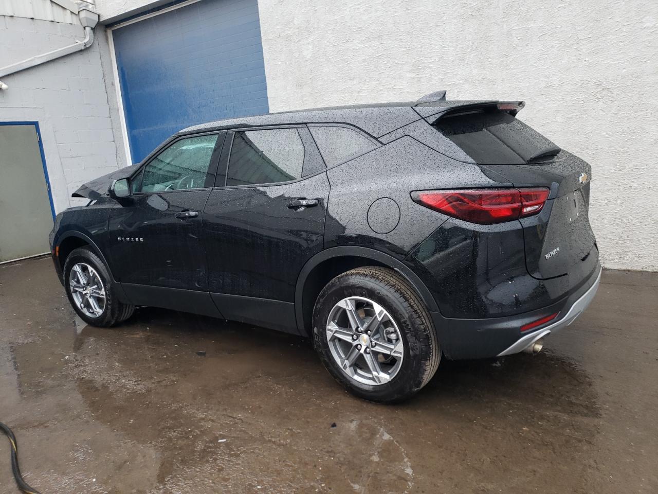 2023 Chevrolet Blazer - Image 2